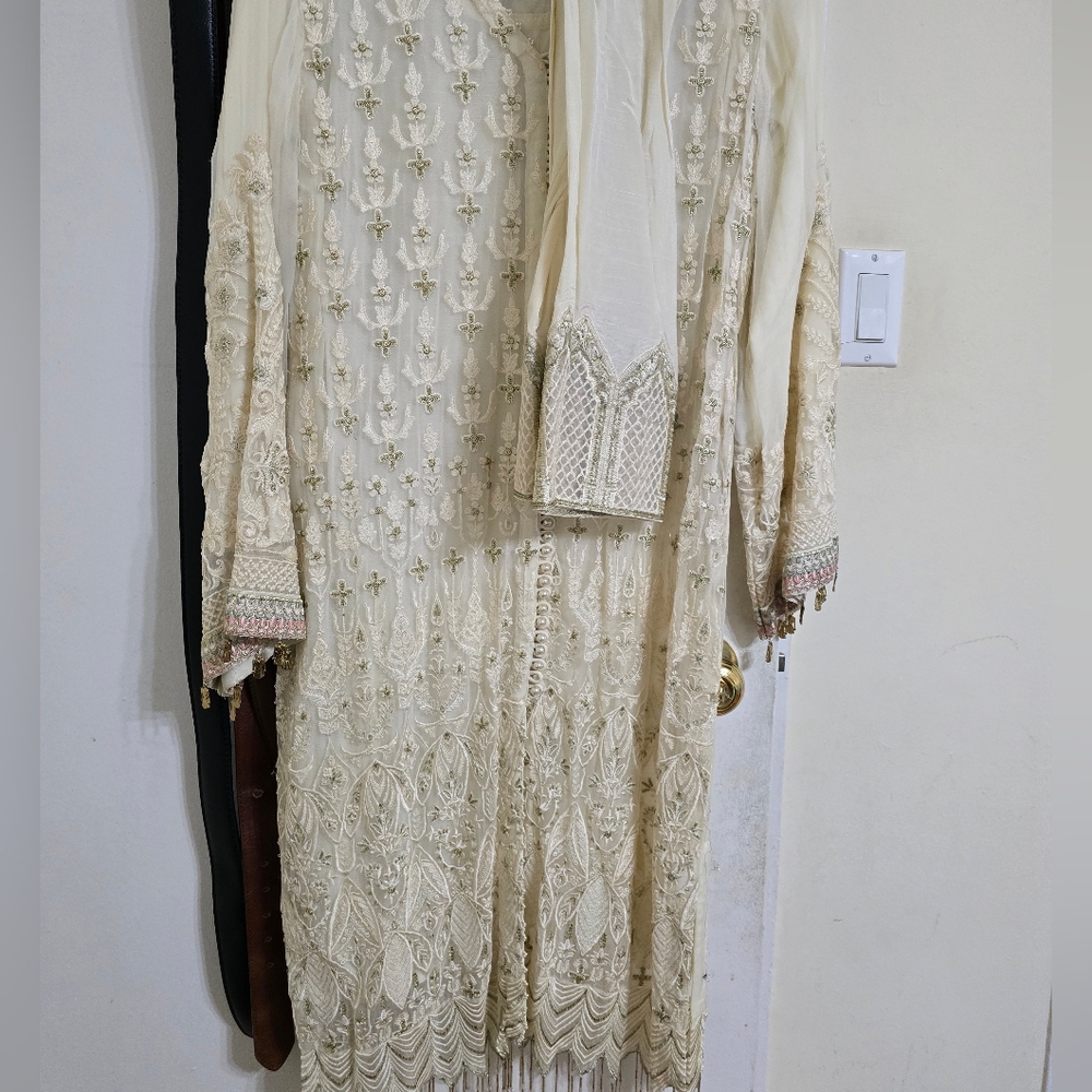 White Baroque 2 Piece - Small